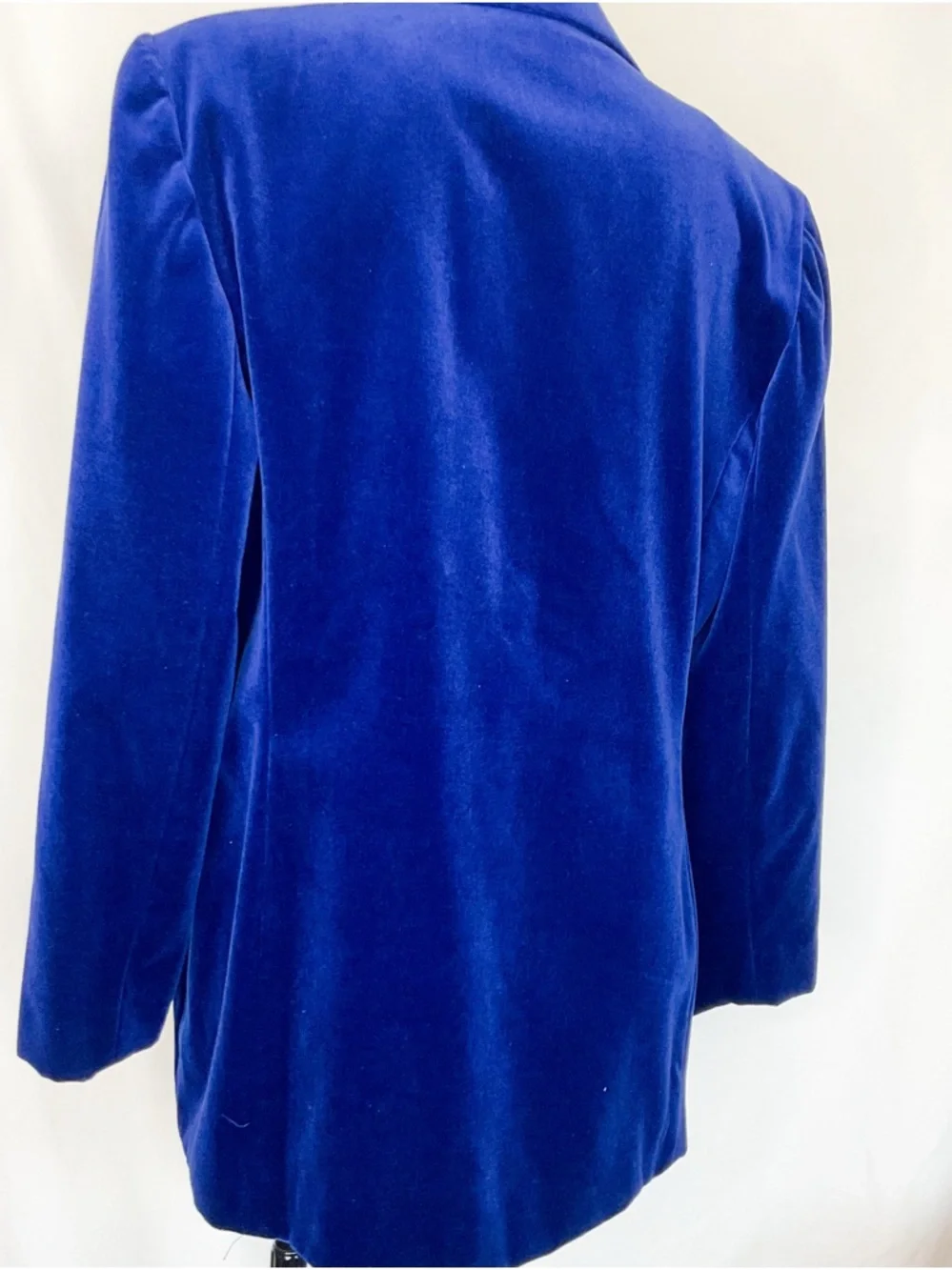 Women's Velvet Longline Blazer Jacket - Royal Blue - Picture 5 of 14